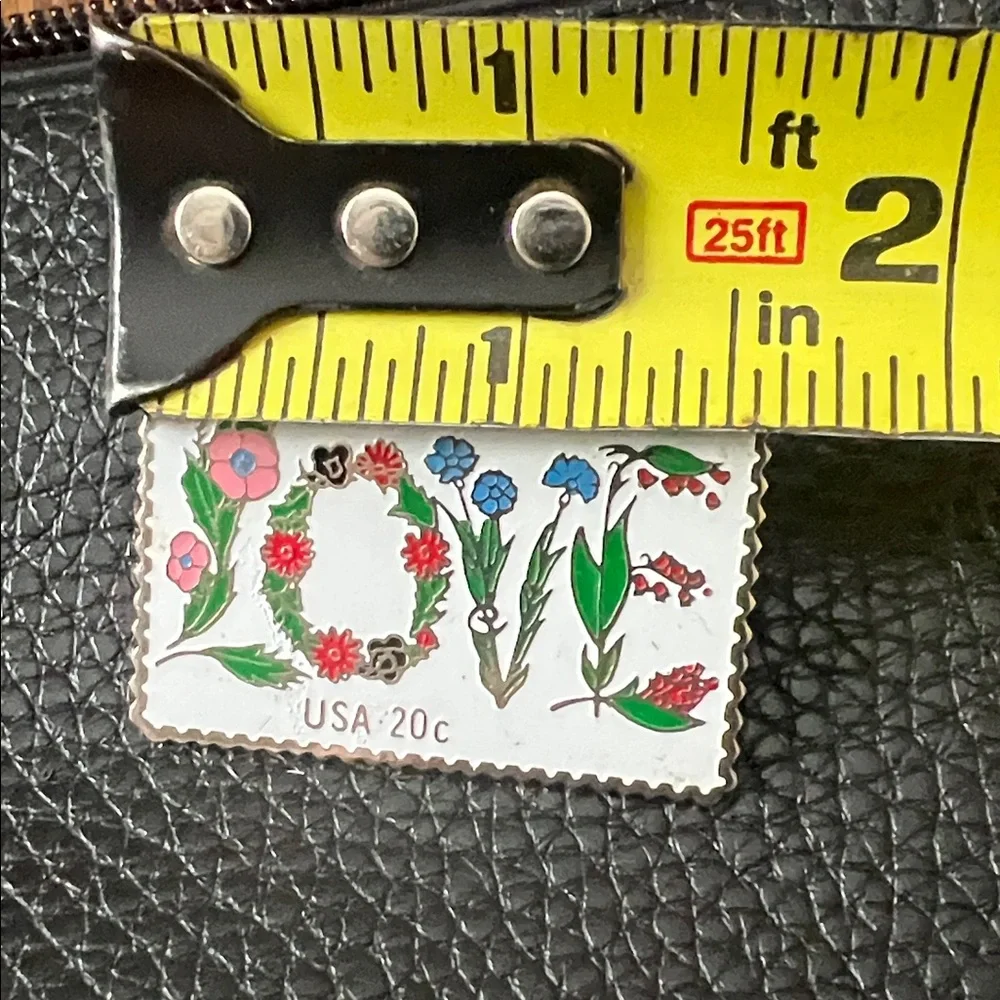 Charming Floral Love stamp Brooch floral whimsy